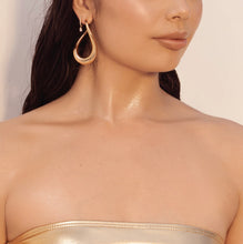 Load image into Gallery viewer, Beauty Creations Body Glow Oil